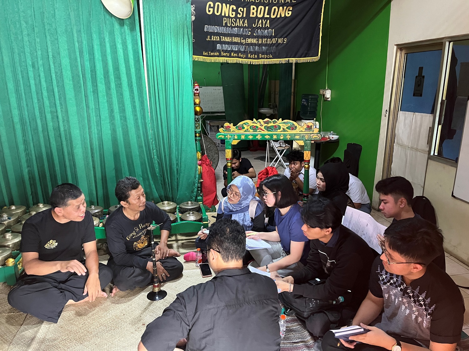 Depok Gong si Bolong students interview